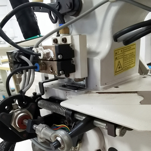 Máquina <span class=keywords><strong>de</strong></span> Coser <span class=keywords><strong>de</strong></span> Alta Velocidad para Coser Bragas, Tres Agujas, Cinco Hilos, Pie <span class=keywords><strong>de</strong></span> Arrastre, Uso Doméstico y en Plantas <span class=keywords><strong>de</strong></span> Fabricación RN9200-2 - Product Image 6