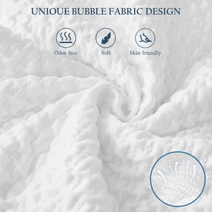 Oreiller de lit moderne en mousse à mémoire de forme déchiquetée en forme de lune avec logo personnalisé, réglable pour le soutien du cou et des épaules, rafraîchissant - Product Image 3
