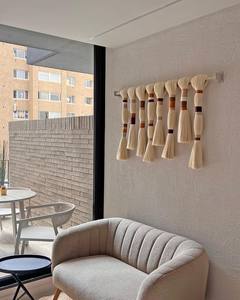 Premium Neutrale Quasten-Makramee-Wandkunst Große Handgefertigte Textildekoration mit Mehrschichtigen Farbbändern für Wohnraumdekoration - Product Image 6