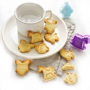 Lot <span class=keywords><strong>de</strong></span> 4 <span class=keywords><strong>emporte</strong></span>-pièces à biscuits DIY en forme <span class=keywords><strong>de</strong></span> dessin animé, moule à biscuits 3D en plastique, outils <span class=keywords><strong>de</strong></span> décoration <span class=keywords><strong>de</strong></span> biscuits - Product Image 6