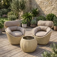 Ensemble de jardin en rotin, chaises 2 places avec table basse ronde, mobilier d'extérieur, design contemporain, coussins confortables