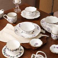 Ensemble de 50 bols et assiettes en céramique à motifs floraux, écologiques, durables, compatibles lave-vaisselle, avec coffret cadeau, pour la maison, cadeau de mariage, bols à soupe