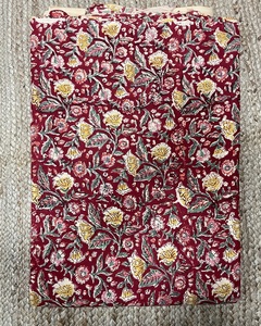 Tela india artesanal de algodón suave con estampado floral moderno de Jaipur, material ligero para bolsos, cortinas y vestidos. - Product Image 1