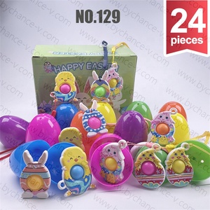 Articles de remplissage pour paniers de Pâques, jouets en plastique variés (véhicules, dinosaures), bijoux pour filles, œufs surprise, jouets pas chers, cadeaux de fête pour enfants - Product Image 5