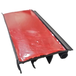 Bande d'étanchéité auto-adhésive en PVC robuste et imperméable pour portes <span class=keywords><strong>de</strong></span> rangement et placards - Product Image 1