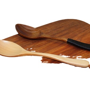 Cucharas de madera estilo japonés de color sólido y cuerpo recto para arroz, sopa y uso infantil. - Product Image 5