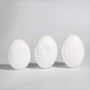 Stock 30/50ml/60ml white egg-shaped sunscreen bottle with refillable personal care plastic cosmetic packaging