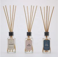Diffuseur d'arômes sans flamme en verre 30 ml avec 5 bâtonnets diffuseurs et concentration à 8 % pour la maison et l'hôtel