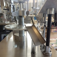 Machine de remplissage et de scellage semi-automatique pour tubes en aluminium de colle, de pistons, de lotions et d'onguents, prix usine