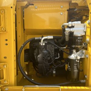 Komatsu PC110 Midi, excavadora sobre orugas, 11 toneladas, precio bajo, bomba de caja de cambios de motor incluida con núcleo hecho en Japón usado a la venta - Product Image 3