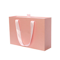 Boîtes cadeaux rigides de style sac à main rose de luxe, impression de logo personnalisée en couleur pour l'emballage de vêtements pour femmes