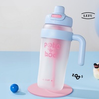 Gourde Géante en Tritan avec Paille pour Filles, Bouteille d'Eau Estivale Grande Capacité au Design Esthétique pour l'Hydratation Quotidienne en Extérieur