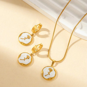 Elegantes Vergoldetes Edelstahl Schwarz-Weiß Emaille Sonne Mond Rose Halskette und Ohrringe Set für Damen - Product Image 4
