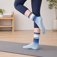 Chaussettes antidérapantes personnalisées avec logo pour femmes, chaussettes de Pilates en coton tricoté, chaussettes de yoga antidérapantes avec points, chaussettes de Pilates respirantes pour toutes les saisons
