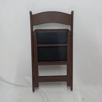 Chaises pliantes en résine marron à grain de bois rembourrées en plastique, capacité 450 kg, pour événements, mariages et fêtes en gros