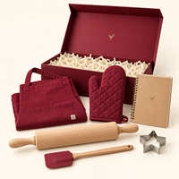 Kit Cadeau Pâtissier Personnalisé avec Logo, Incluant Tablier, Gant de Four, Rouleau à Pâtisserie, Spatule, Emporte-pièces, Carnet de Recettes – Fournisseur de Cadeaux d'Entreprise
