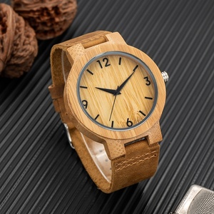 Ensemble montre et portefeuille TJW rétro sport avec cadran en verre, édition limitée personnalisée, cadeau d'anniversaire de mariage pour papa - Product Image 3