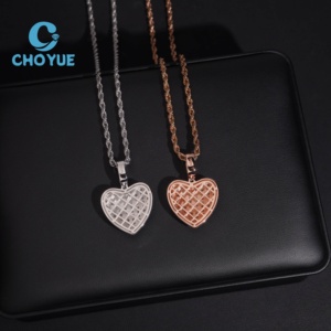 Colgante de Corazón de Plata de Ley 925 con Moissanita, Joyería Hip Hop, Colgante Hip Hop Personalizado con Moissanita para Hombre - Product Image 5