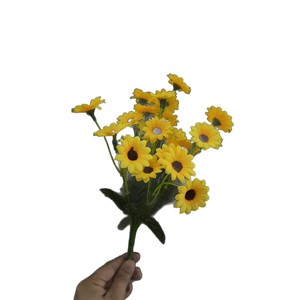 Bouquet de tournesols artificiels Junheyuan, 24 fleurs jaunes pour la décoration du salon, l'arrangement de la table ou du meuble TV - Product Image 5