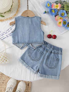 เสื้อกั๊กปักลายเชอร์รี่และกางเกงยีนส์ขาสั้นเอวสูงทรงหลวมสำหรับสวมใส่สบายๆ ทุกวันสำหรับเด็กผู้หญิง ชุดเสื้อผ้าเด็กผู้หญิง 0-3 ปี - Product Image 2