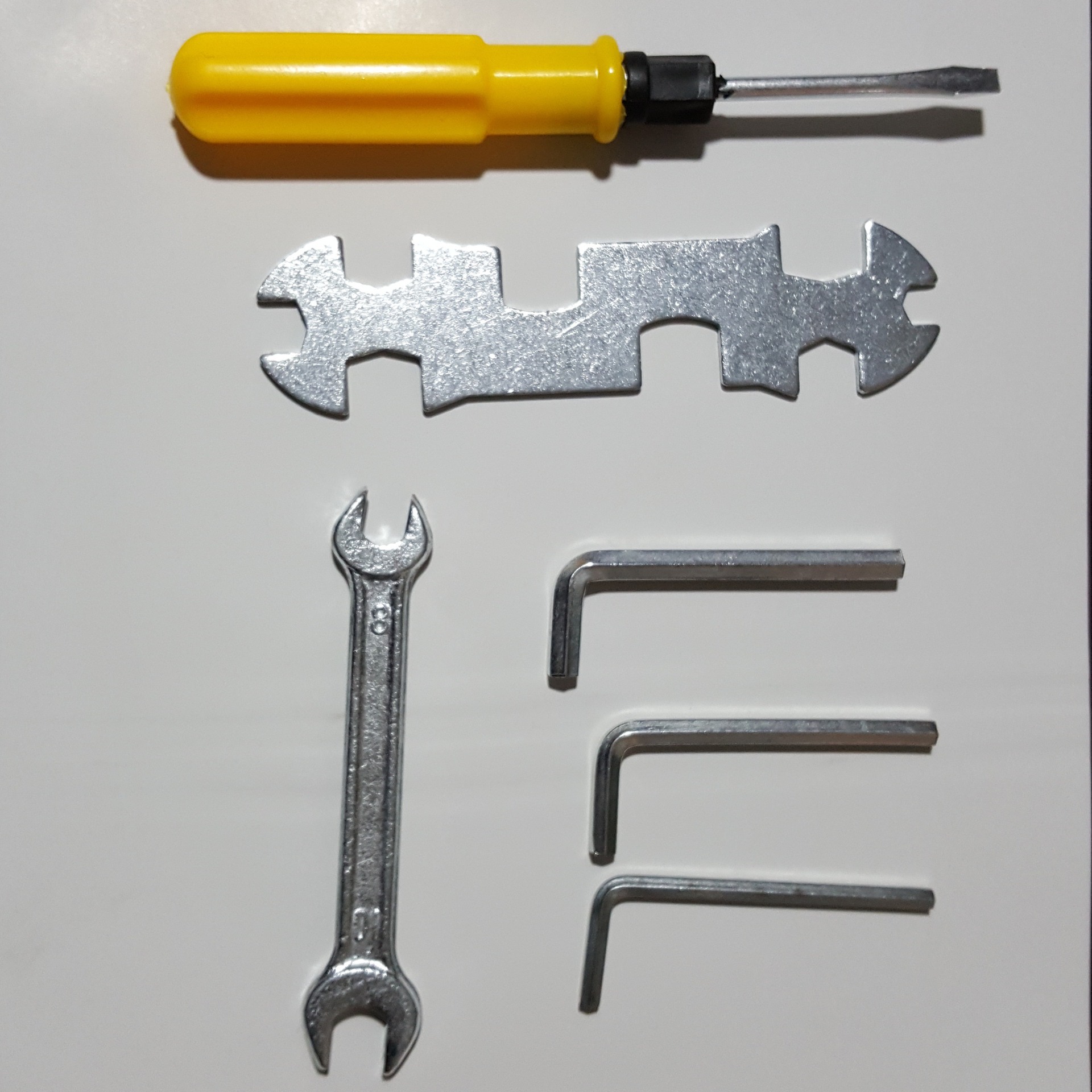 6 outils combinés