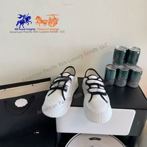 Chaussures plates décontractées classiques en toile pour femmes, confortables et respirantes, pour toutes les saisons, avec fonction lumineuse, style Chanel. - Product Image 6