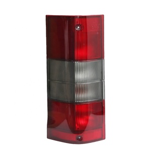 Aplicable a las luces traseras del modelo Peugeot BOXER 94-01 L:1328428080 R:1328427080 - Product Image 2