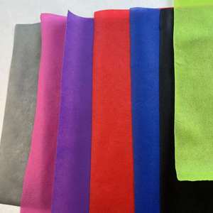 Rouleau de tissu non tissé en PP vierge, coloré, résistant à la déchirure, matière première non tissée pour sacs à linge et sacs de rangement à cordon. - Product Image 4
