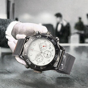 Reloj Deportivo de Acero Inoxidable de Alta Calidad Personalizado, Resistente al Agua 100 Bar, Manecillas Luminosas, Espejo de Zafiro, Automático - Product Image 2