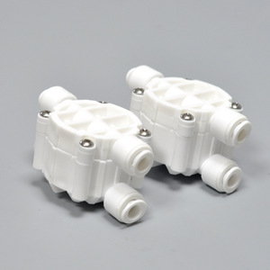 Vanne à quatre voies 1 entrée, diamètre 14 mm, pièces de filtre à eau potable manuel, forte compatibilité - Product Image 1