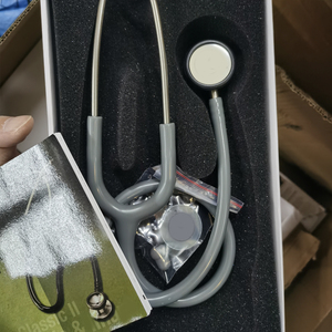 Stetoscopio Pediatrico per Ascolto Chiaro di Cuore e Polmoni, Stetoscopio per Bambini per Controlli Clinici Pediatrici, Logo Personalizzato, Vendita all'Ingrosso - Product Image 1