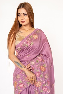 Sari traditionnel en coton avec broderie dorée époustouflante, vêtement ethnique indien élégant pour les mariages et les festivals - Product Image 3