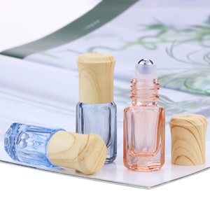 Botella de Vidrio de 3ml con Bola de Vidrio de Anís Estrellado de Colores, Tapa de Acero con Diseño de Madera, Botella Pequeña para Aceite Esencial, Botella Pequeña para Perfume - Product Image 3