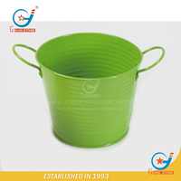 Pot de plante en métal peint en poudre verte pour la décoration de jardin