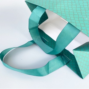 Wholesale Luxury Gift Shopping Paper <b>Bag</b> With Logo for Clothing Custom Packaging <b>Bag</b> - Product Image 5