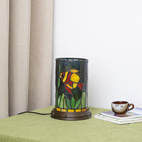 Lampe de table Tiffany en vitrail en forme de poisson, petite veilleuse décorative pour salon, chambre à coucher, chevet, mignonne pour enfants, lampe de bureau vintage E12