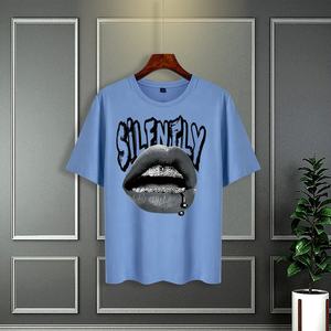 เสื้อยืดคอกลมผู้ชายสไตล์วินเทจผ้า100% โพลีเอสเตอร์พิมพ์ลายดิจิตอลแขนสั้นทรงหลวมดีไซน์ฟิตเนส - Product Image 3