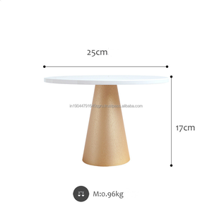 Nuevo soporte de pastel de llegada con acabado de metal de alta calidad para decoración del hogar y usos ocasionales con acabado dorado - Product Image 3