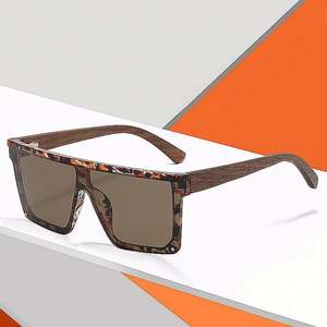 Gafas de Sol Cuadradas Polarizadas de Madera con Patillas de Bambú, Diseño Retro Unisex, Protección UV400, Moda 2022 - Product Image 2