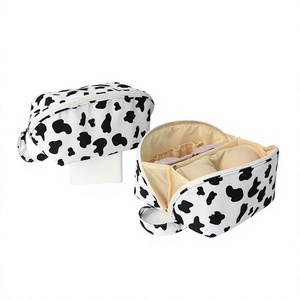 Underwear <b>Storage</b> <b>Bag</b> Large Capacity Multi-functional Portable Travel Toiletry <b>Bag</b> Water Resistant Foldable Vintage Style Leaf - Product Image 6