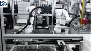 Ligne de production de feux arrière entièrement automatisée avec détection CCD contrôlée par PLC, système MES, vitesse de 6S/pièce, sortie stable 24h/24 - Product Image 6