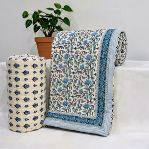 Couette Kantha de luxe faite à la main 100% coton, taille Queen, imprimé floral bleu, réversible, durable et respirante, lavable - Product Image 1