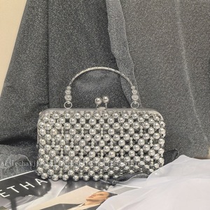 Sac de soirée haut de gamme pour femme, design unique orné de perles, portefeuille transfrontalier au design innovant, sac cadeau - Product Image 3