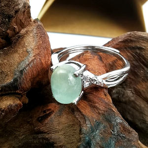 Vente en gros en vrac <span class=keywords><strong>pas</strong></span> <span class=keywords><strong>cher</strong></span> prix cristal bijoux bague pierres précieuses anneaux Prehnite anneaux pour l'<span class=keywords><strong>envoi</strong></span> de cadeaux - Product Image 3