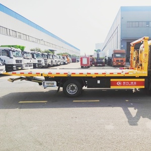 Camion de dépannage à plateau plat léger 4x2 Euro 6 (Chine VI) avec plaque bleue, camion de récupération à double <span class=keywords><strong>remorquage</strong></span> de 10 tonnes pour le <span class=keywords><strong>remorquage</strong></span> sur <span class=keywords><strong>autoroute</strong></span> - Product Image 6