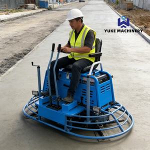 Allanadora de Concreto de Alta Velocidad a Gasolina, Allanadora de Cemento con Asiento, Máquina Allanadora de 8-10 Cuchillas - Product Image 1