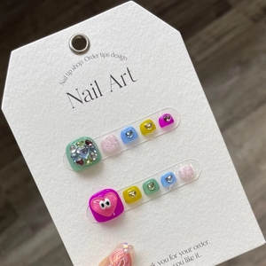 Lot de 10 faux ongles d'été adorables faits à la main à pression avec strass 3D en acrylique - Product Image 2