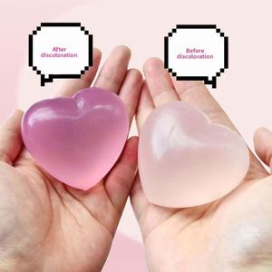 Coeur Squishy qui change de couleur - Product Image 2