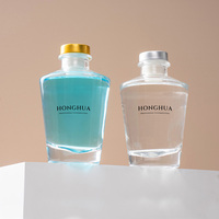 Bouteilles diffuseurs à roseaux en verre rond transparent de 150 ml personnalisées en gros pour l'emballage d'huiles essentielles et de parfums d'intérieur