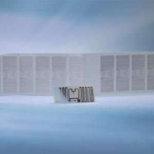 Étiquettes RFID UHF ISO18000 6C longue portée bon marché, autocollant encastré avec puces Alien H9/H3, étanche et résistant aux intempéries pour la gestion des actifs - Product Image 2